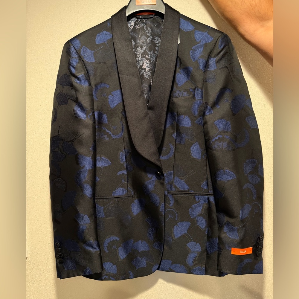 TALLIA Black Blazer with Blue Floral Jacquard